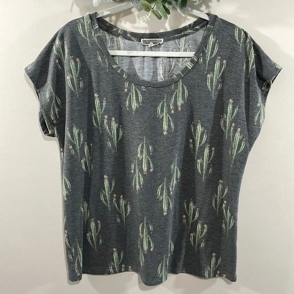 Pleione Tops - Pleione Anthropologie Cactus Print Top L